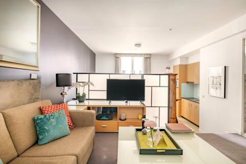 Roma Studio Apartment In Collins Street Melbourne Buitenkant foto